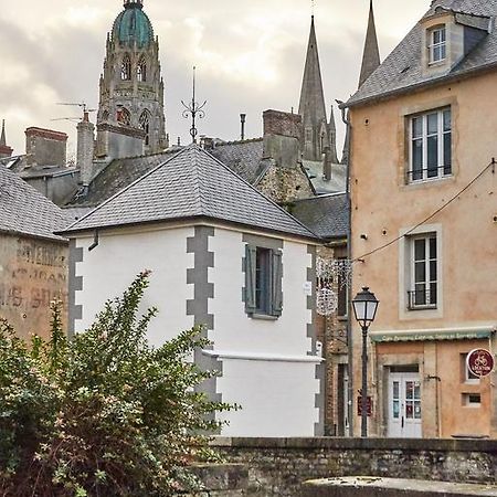 La Plus Petite Maison De France Bayeux Eksteriør bilde
